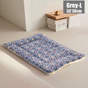 Dog cushion sleeping cat blanket pet cushion winter padded warm cotton floor cushion nest small and medium-sized dog hair